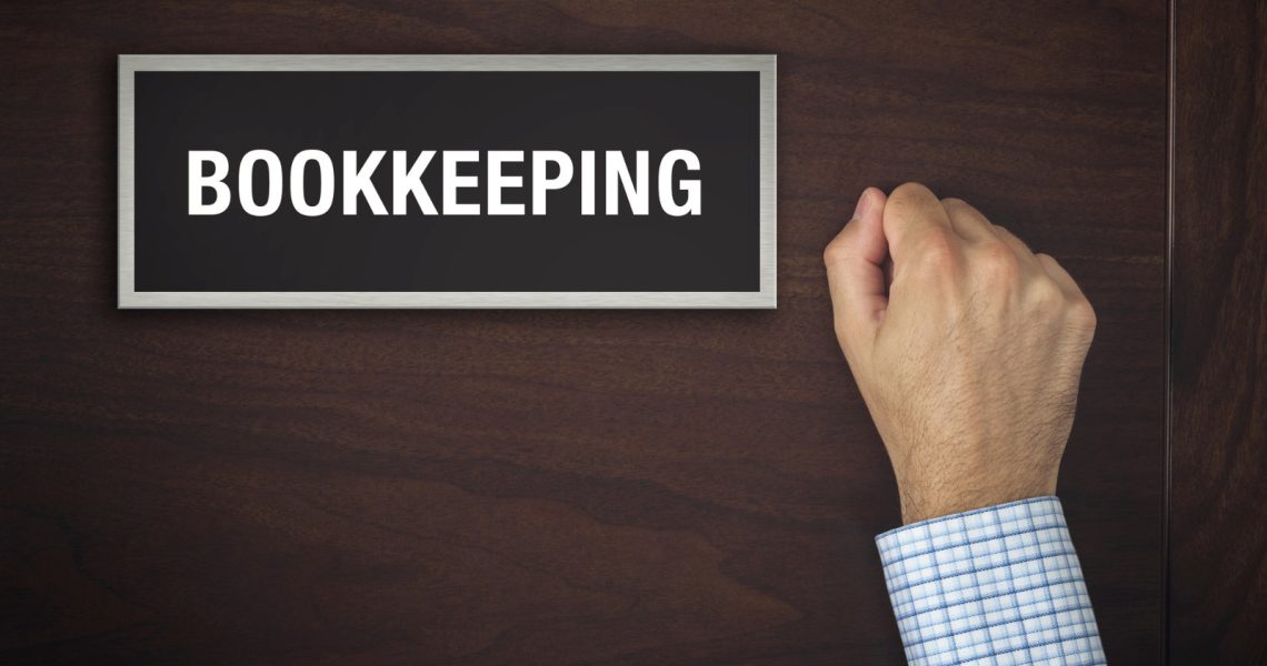 How a Small Business Accountant Help with Bookkeeping